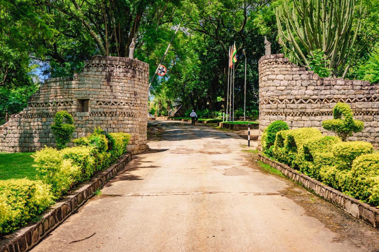 Great Zimbabwe Hotel Nyanda Exterior foto