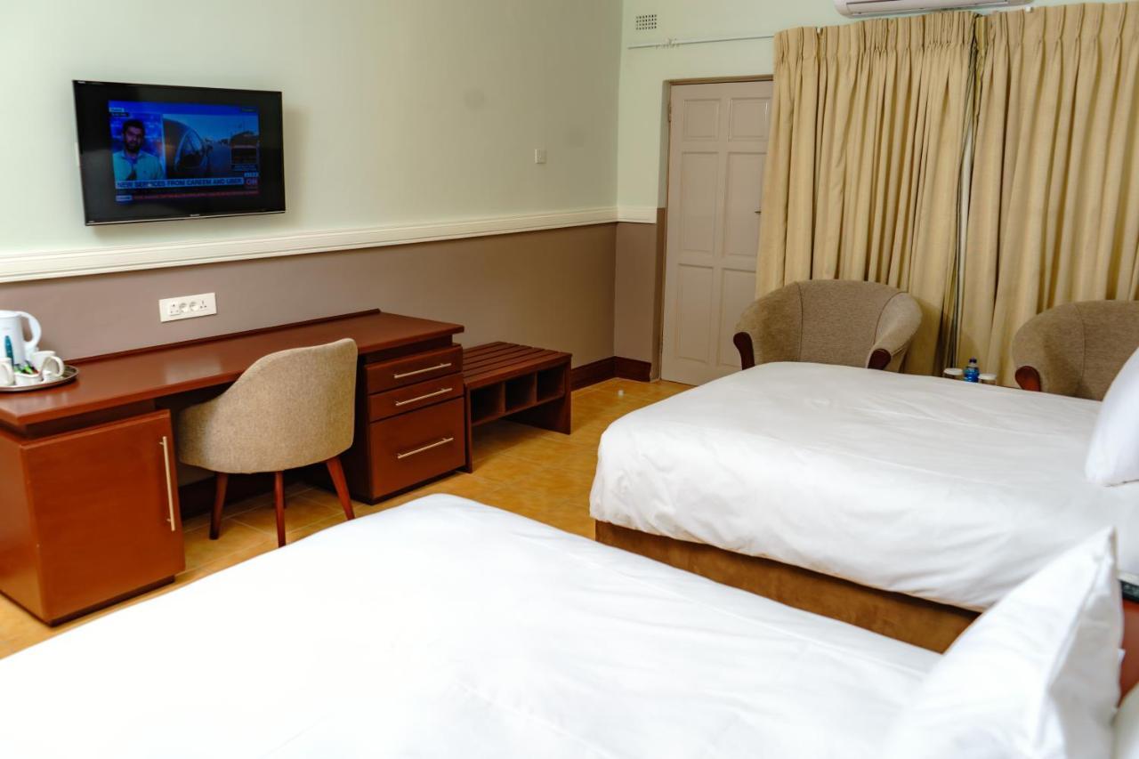Great Zimbabwe Hotel Nyanda Exterior foto