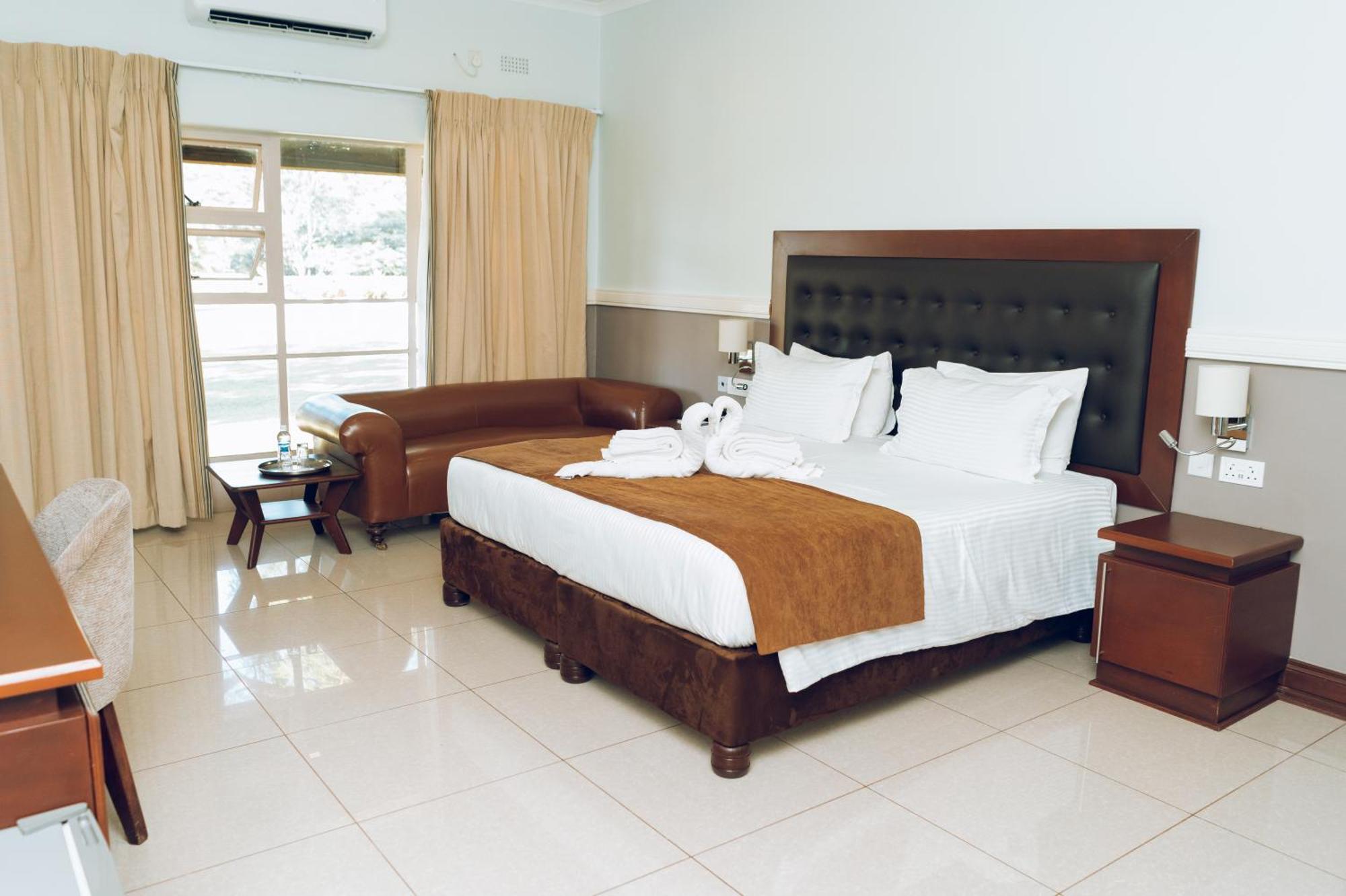 Great Zimbabwe Hotel Nyanda Exterior foto